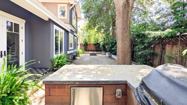 644 Harvard Ave in Menlo Park, CA - Building Photo - Building Photo