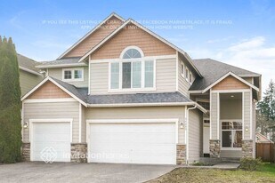 34229 13th Ct SW in Federal Way, WA - Building Photo