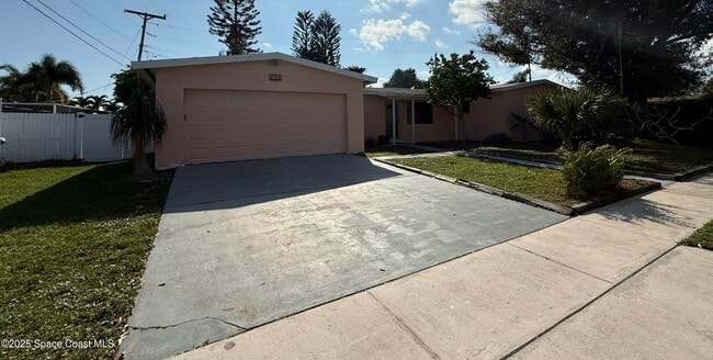 155 Melbourne Ave in Merritt Island, FL - Building Photo - Building Photo