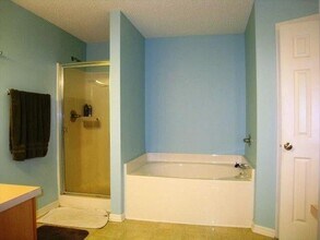 5900 Shannon Dr in Fort Pierce, FL - Building Photo - Building Photo