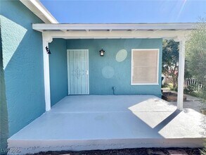 405 Arnold St in Las Vegas, NV - Building Photo - Building Photo