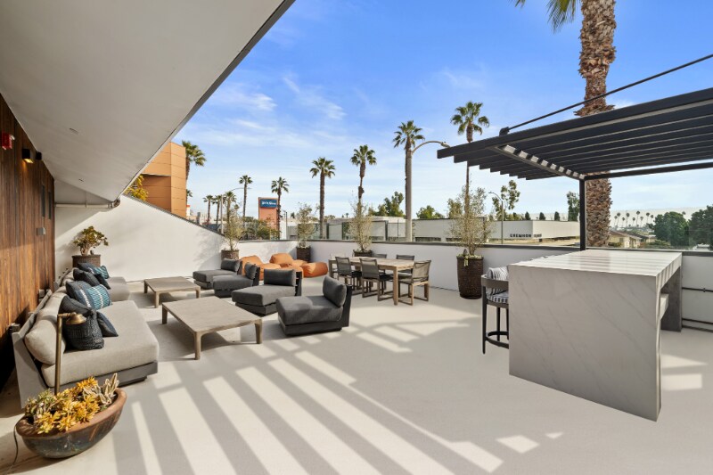 2729 Wilshire Blvd, Unit 6 in Santa Monica, CA - Building Photo