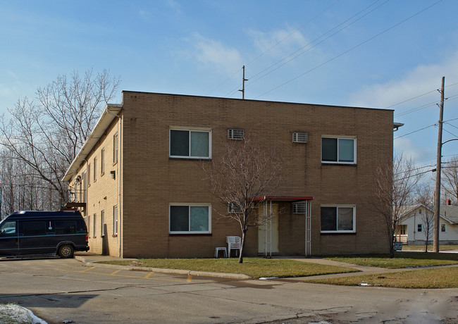 860 Colorado Ave in Lorain, OH - Building Photo - Building Photo