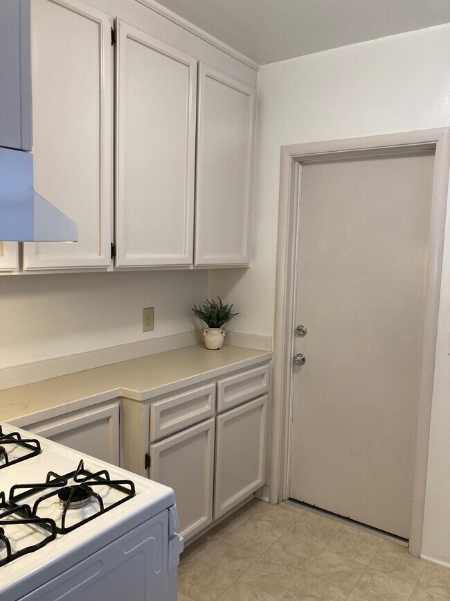 720 13th St in Sacramento, CA - Building Photo - Building Photo