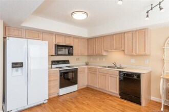 606 Olde Covington Way in Arden, NC - Foto de edificio - Building Photo