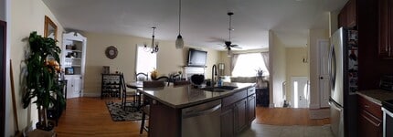 90 Hickory Hill Rd in Williston, VT - Building Photo - Building Photo