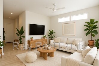 6041 E Valley Way in Cave Creek, AZ - Building Photo - Building Photo