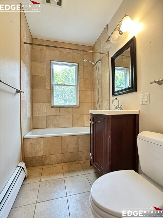 19 Claymoss Rd, Unit 3 in Boston, MA - Building Photo - Building Photo