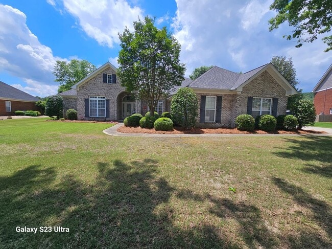 property at 3204 Ashlar Trail SE