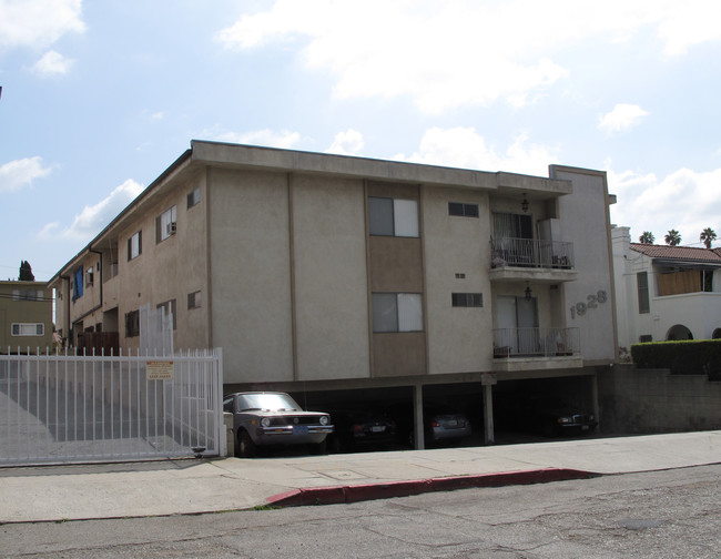 1928 Carmen Ave in Los Angeles, CA - Building Photo - Building Photo