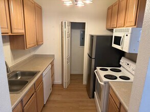 7132 S Bryant St, Unit 233 in Littleton, CO - Building Photo - Building Photo