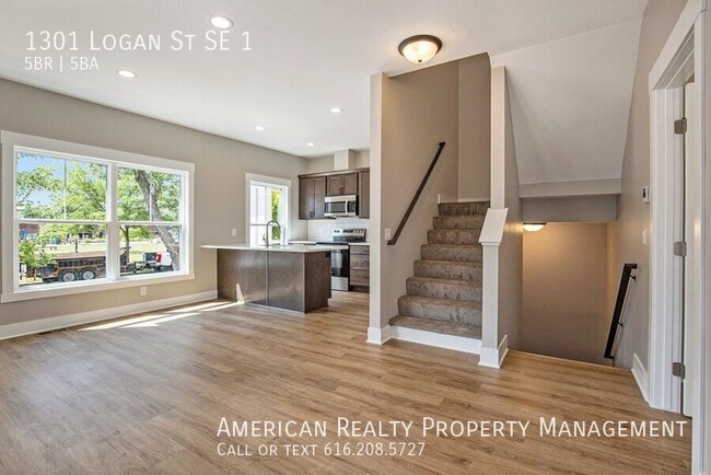 1301 Logan St SE in Grand Rapids, MI - Building Photo - Building Photo