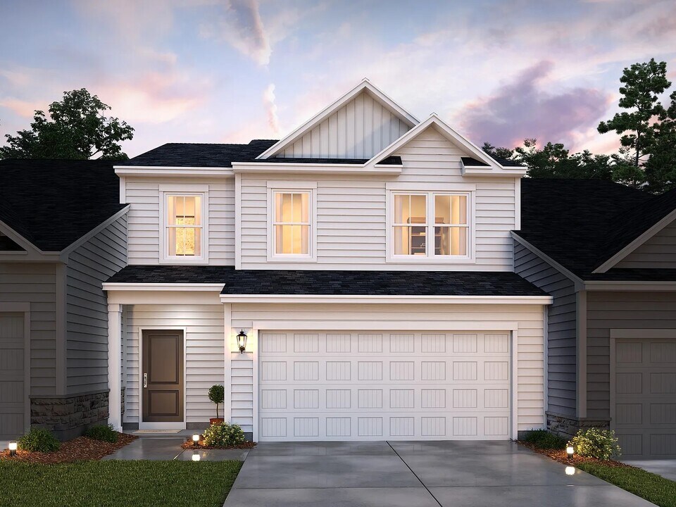 1209 Ayla Ave in Uniontown, OH - Building Photo