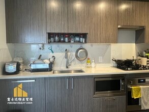 13350 Central Av in Surrey, BC - Building Photo - Building Photo