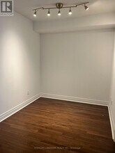 35 Balmuto St in Toronto, ON - Building Photo - Building Photo