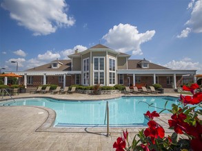 The Retreat at Carmel in Carmel, IN - Foto de edificio - Building Photo