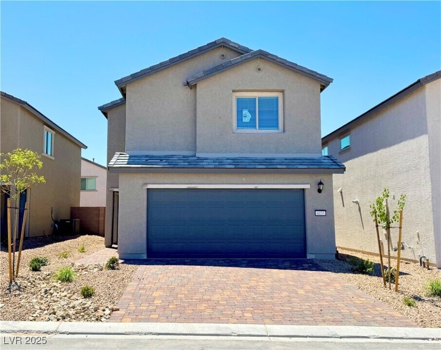 6035 Swift Lariat St in Las Vegas, NV - Building Photo