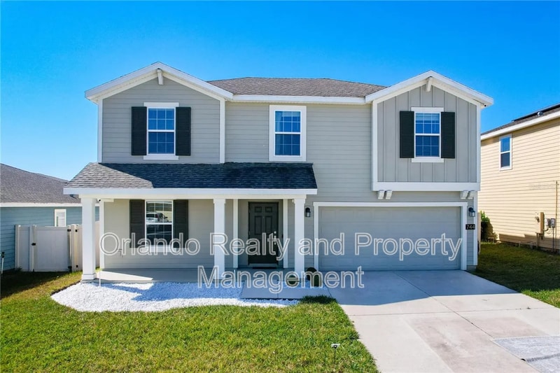 744 Simone Ct in Haines City, FL - Building Photo