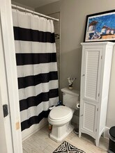 2414 N Capitol St NW in Washington, DC - Foto de edificio - Building Photo