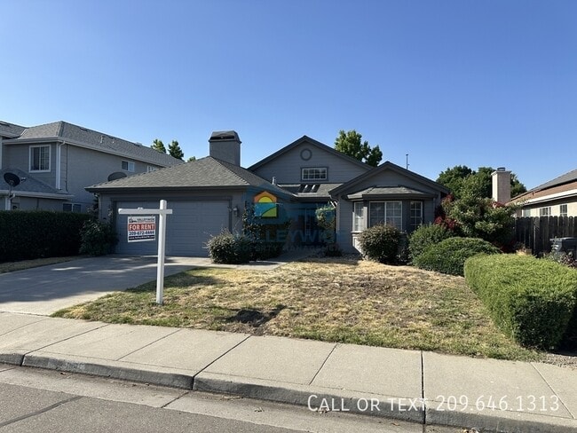 1890 Harvest Landing Ln in Tracy, CA - Building Photo - Building Photo