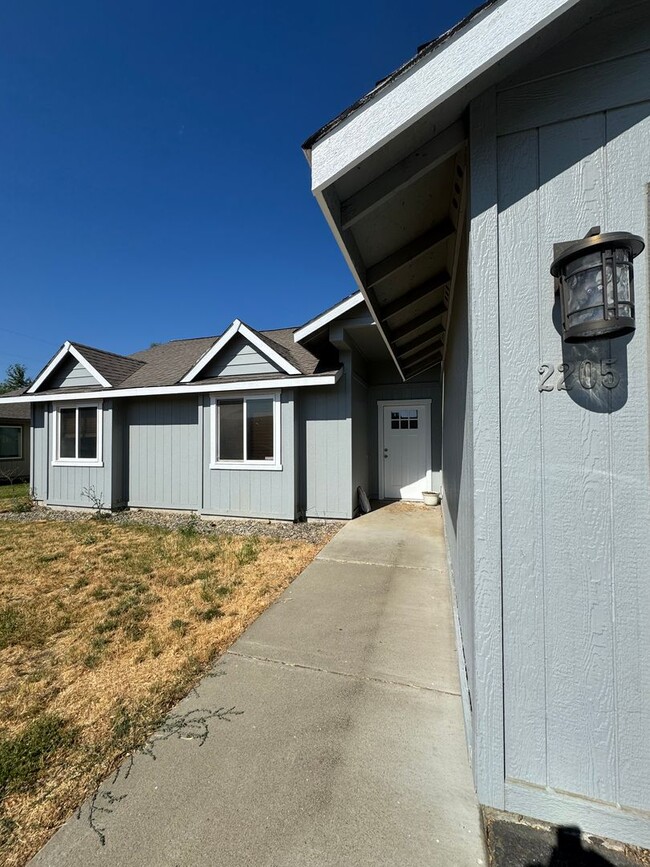 property at 2205 Brookefield St