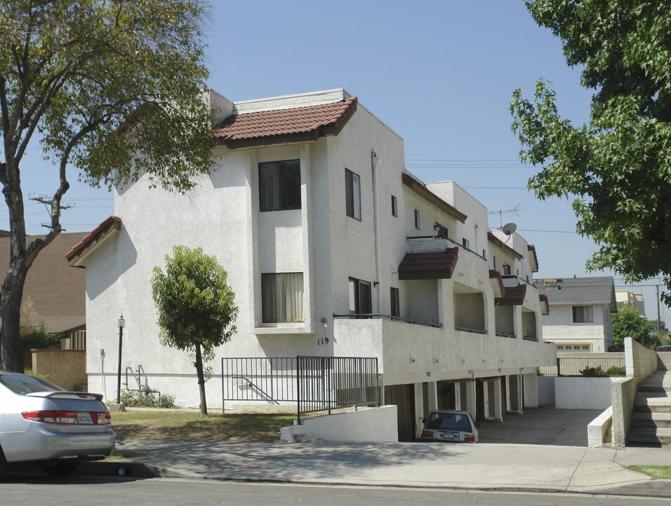 119 N 3rd St in Alhambra, CA - Building Photo