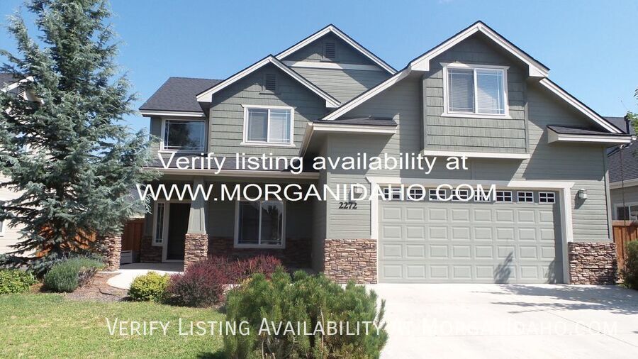 2272 W Boulder Bar Dr in Meridian, ID - Foto de edificio