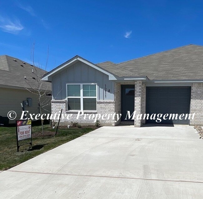 property at 1211 LEXINGTON Dr