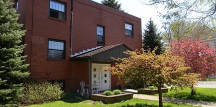 10 Pine St in Sewickley, PA - Foto de edificio - Building Photo