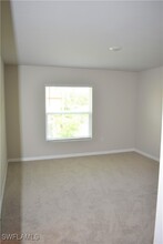15469 Wildflower Cir in Naples, FL - Foto de edificio - Building Photo