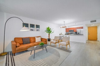 1 SE 12th St, Unit SI FL18-ID1022212P in Miami, FL - Building Photo - Building Photo