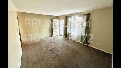 602 MacKenzie Dr in Lima, OH - Building Photo - Building Photo