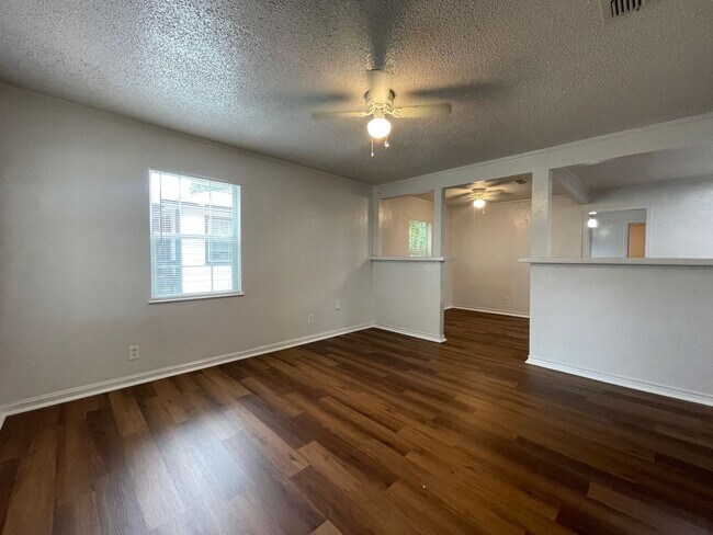 5108 Tulane Ave in River Oaks, TX - Building Photo - Building Photo