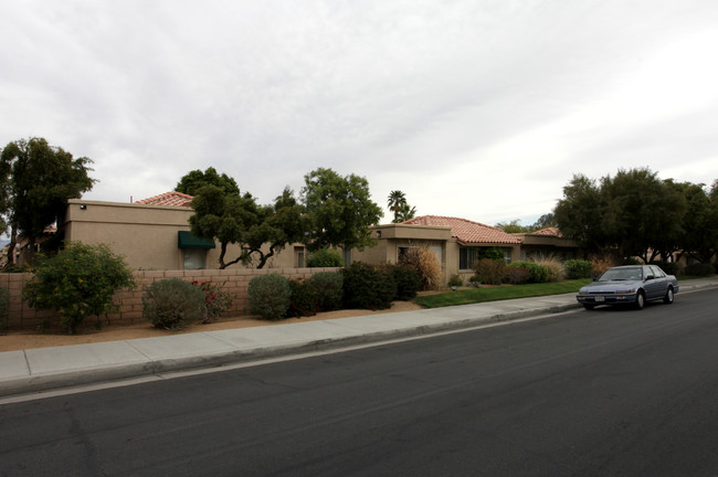 Catalina Gardens in Palm Desert, CA - Foto de edificio - Building Photo