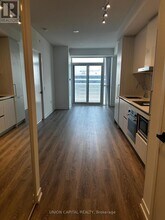195 Commerce St in Vaughan, ON - Building Photo - Building Photo