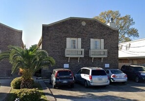 5240 Quincy St, Unit Apt 3 in Metairie, LA - Building Photo