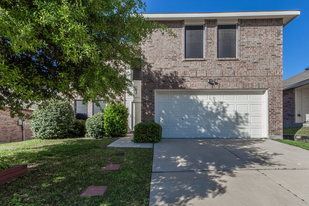 4964 Creek Ridge Trail in Fort Worth, TX - Building Photo