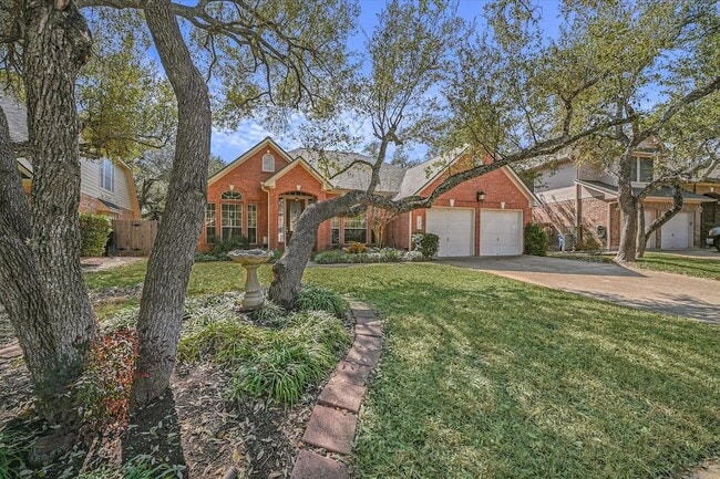 10229 Matoca Way, Unit B in Austin, TX - Building Photo - Building Photo