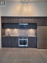 25 Adra Grado Way in Toronto, ON - Building Photo - Building Photo
