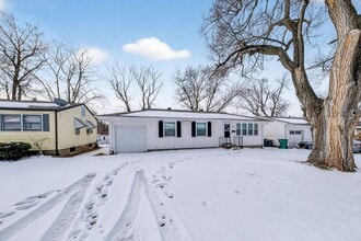 614 Ludlow Dr in St. Louis, MO - Building Photo - Building Photo