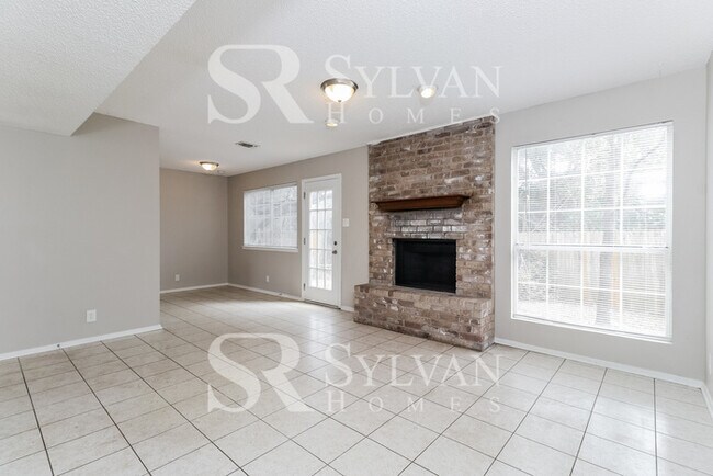 7301 Scenic Brook Dr in Austin, TX - Building Photo - Building Photo