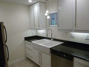 216 Marshall St-Unit -1 in Houston, TX - Building Photo - Building Photo