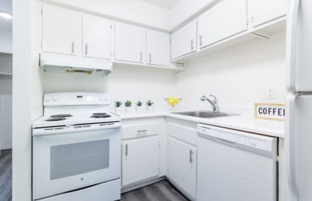 Dearborn View Apartments - Inkster, MI