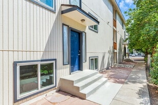 Goss Commons in Boulder, CO - Building Photo