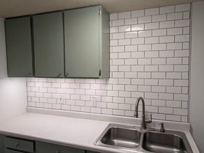 1220 SW E Ave, Unit B in Corvallis, OR - Building Photo - Building Photo