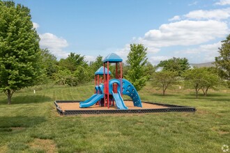 Arbor Ridge Apartments in Park Hills, MO - Building Photo - Building Photo