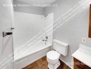 1712 Elkhart Ave in Lubbock, TX - Building Photo - Building Photo