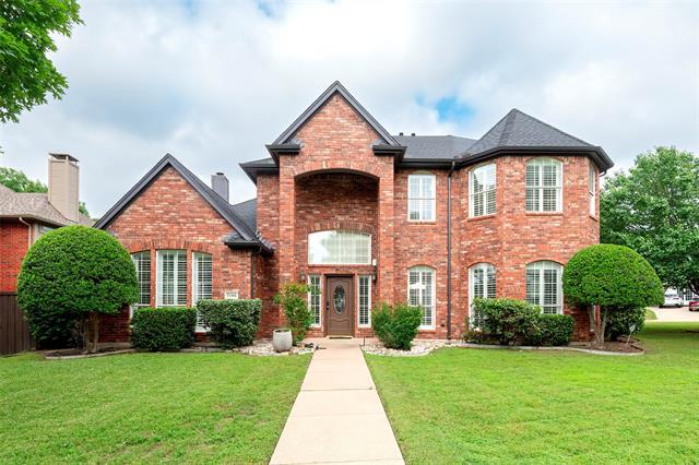 7100 Oakbrook Dr in Plano, TX - Building Photo