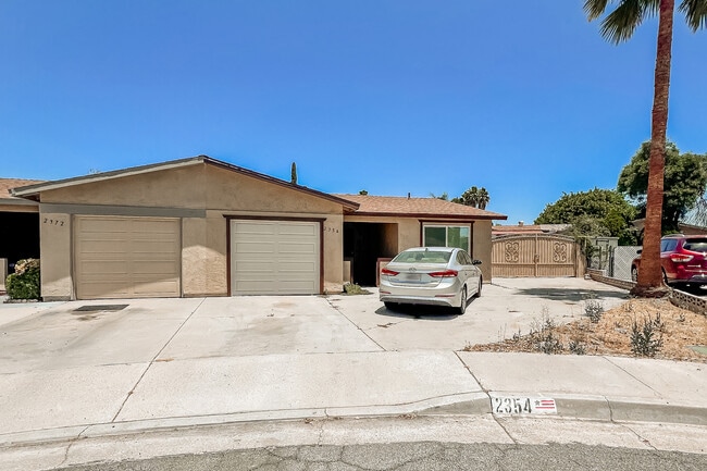 2354 Antigua Court55 Senior Community in Hemet, CA - Foto de edificio - Building Photo