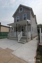 1123 Cambridge St in Camden, NJ - Building Photo - Building Photo